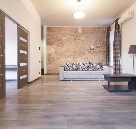Best apartment in St. Yekaterininskaya 25 Odessa Dış mekan fotoğraf